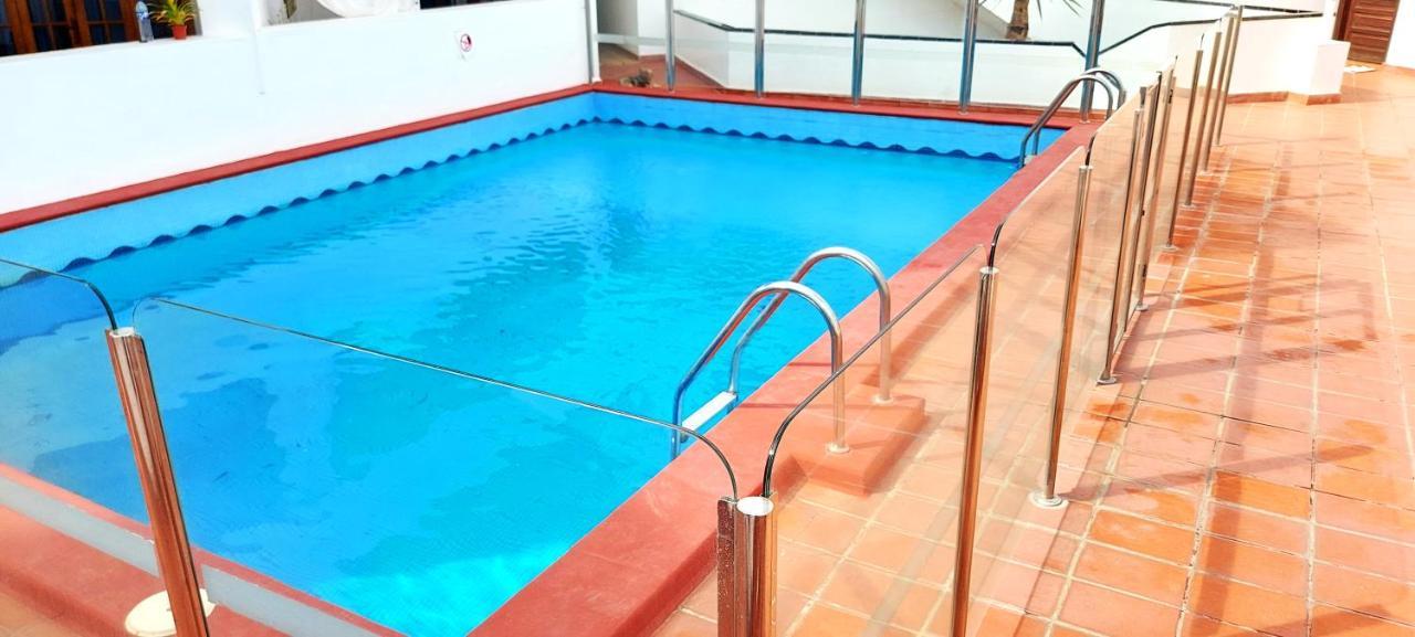 Los Cristianos Apartment, 1 Bedroom Wifi Free & Big Terrace Eksteriør bilde