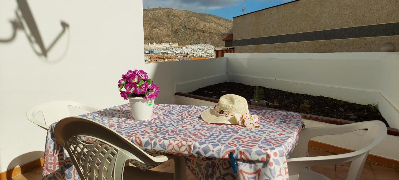 Los Cristianos Apartment, 1 Bedroom Wifi Free & Big Terrace Eksteriør bilde