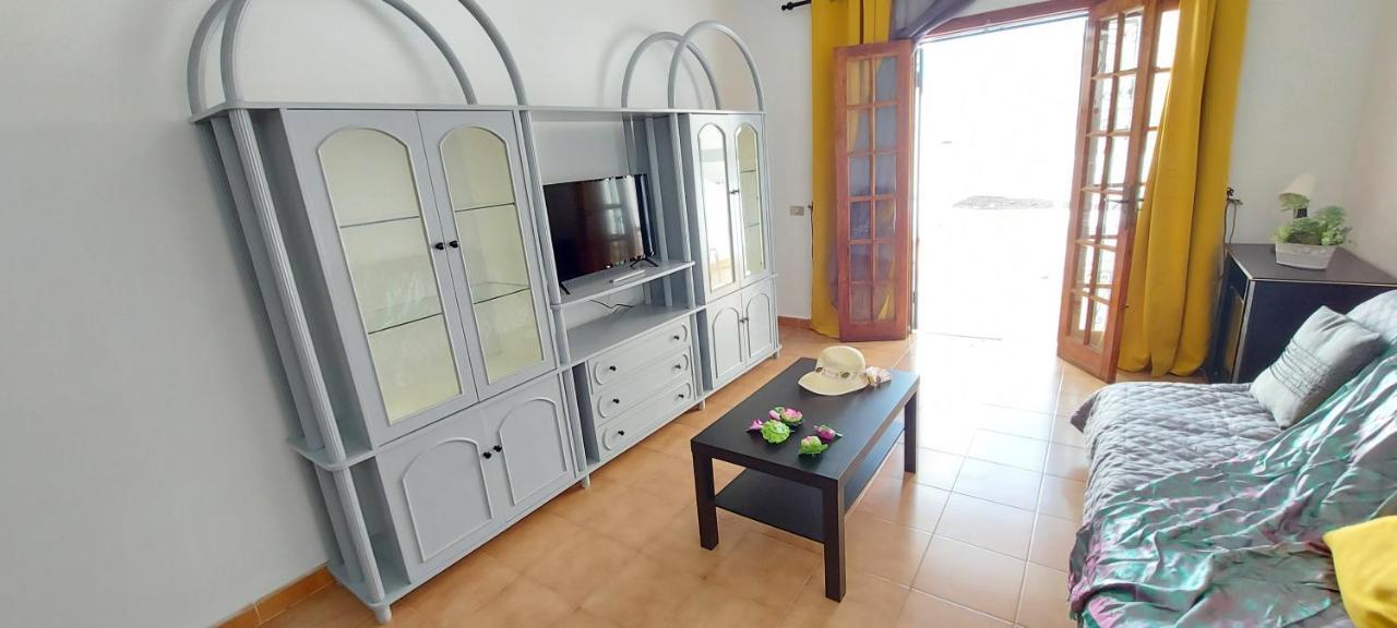 Los Cristianos Apartment, 1 Bedroom Wifi Free & Big Terrace Eksteriør bilde