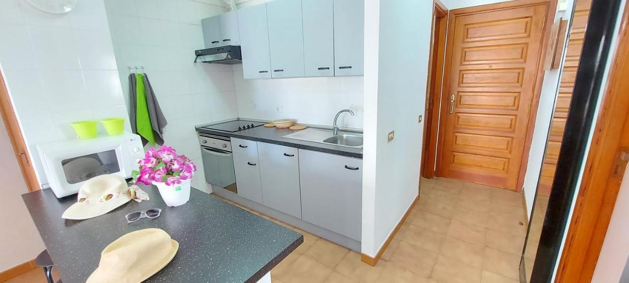 Los Cristianos Apartment, 1 Bedroom Wifi Free & Big Terrace Eksteriør bilde