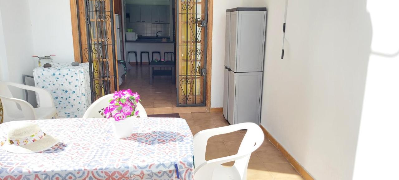 Los Cristianos Apartment, 1 Bedroom Wifi Free & Big Terrace Eksteriør bilde